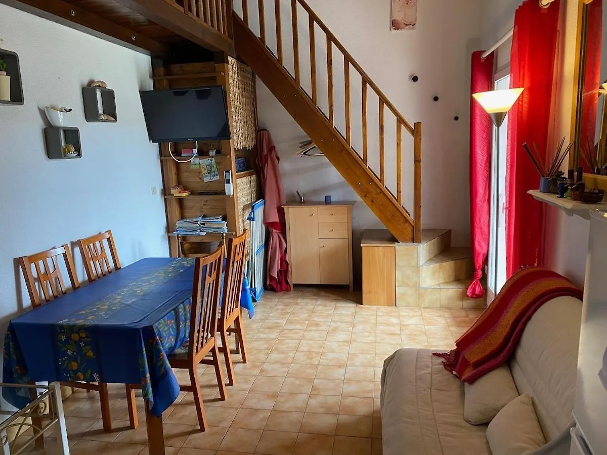 Au Calme A Sanary, Villat2 Climatisee Pour 4 Pers Holiday home